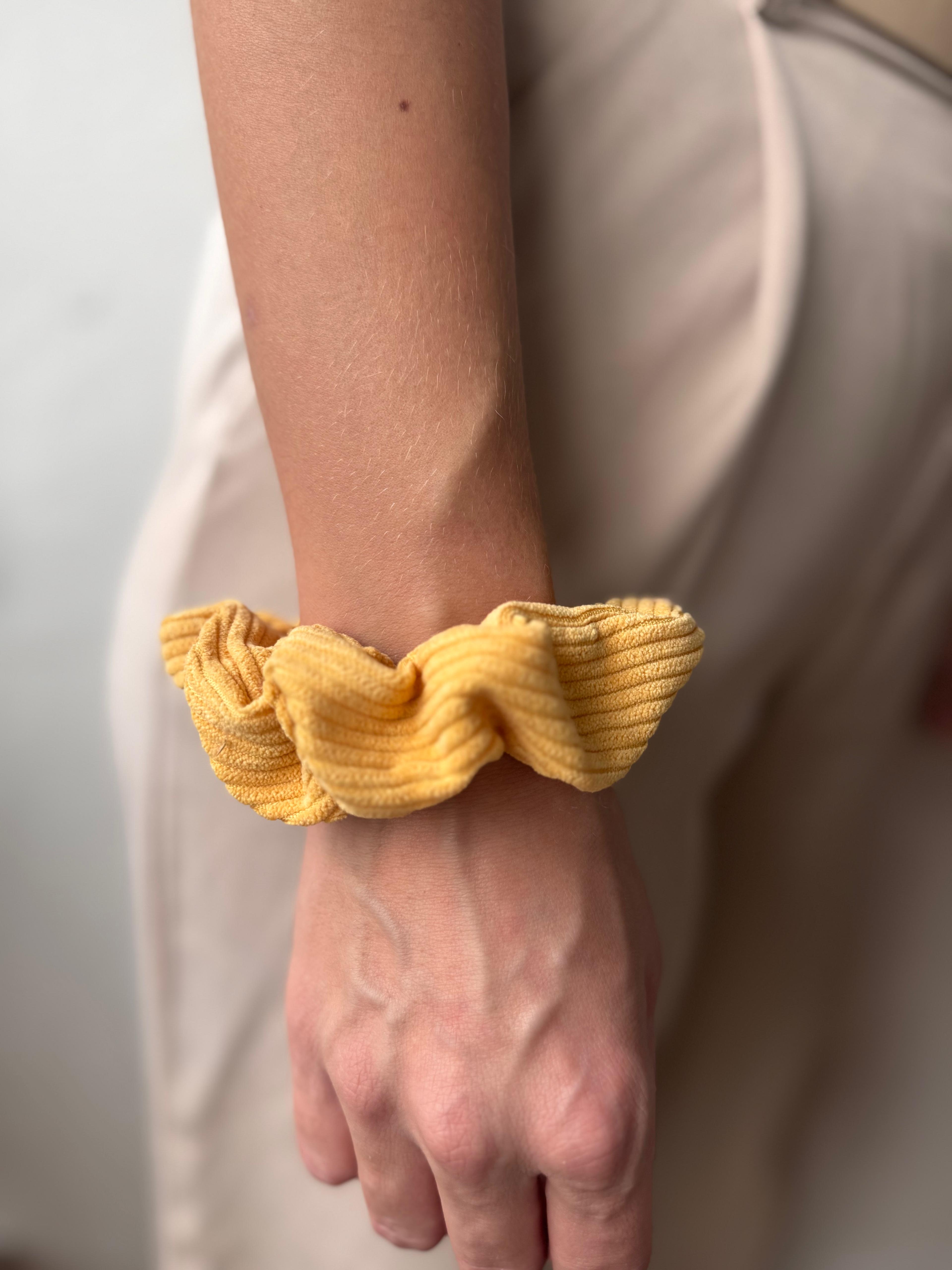 Scrunchie - Honey Twist